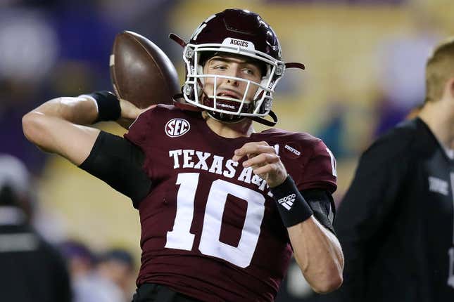 Image for article titled Recapping CFB&#39;s biggest 2022 QB transfers