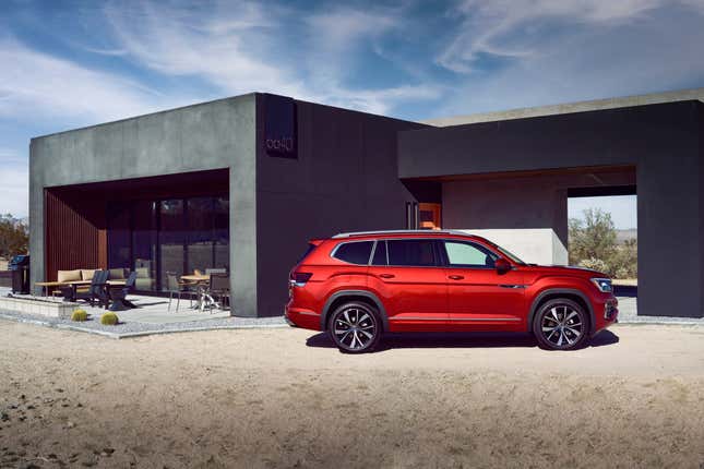 Image for article titled Volkswagen Reveals Newly Refreshed 2024 Atlas, Atlas Cross Sport Crossovers