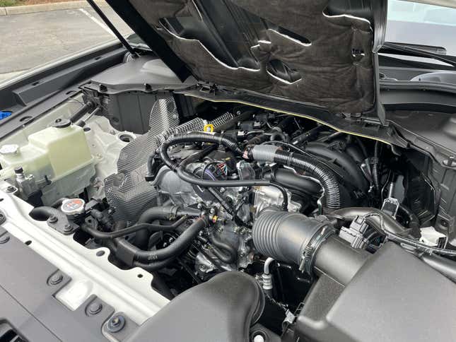 Mazda CX-90 e-Skyactiv-G engine