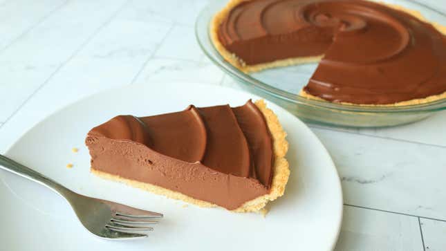 Image for article titled The Best Chocolate Peanut Butter Pie Is Made With Tofu