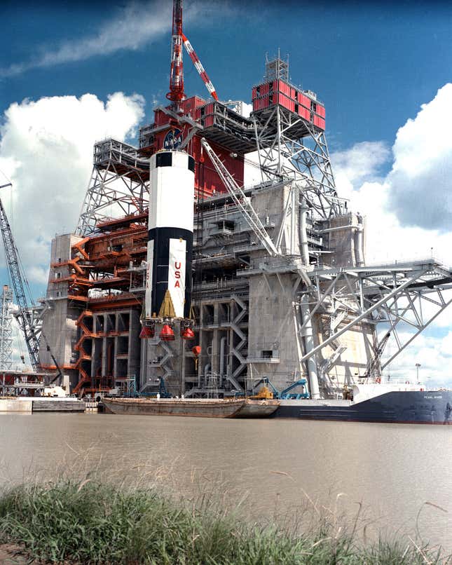 Image for article titled Remembering Saturn V, the Rocket That Took Us to the Moon