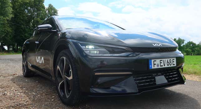 Image for article titled I Drove A Preproduction Kia EV6, The First Electric Kia Built On The 'Revolutionary' E-GMP Platform. Here's What I Thought