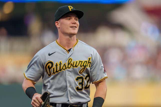 Aug 18, 2023; Minneapolis, Minnesota, USA; Pittsburgh Pirates right fielder Henry Davis (32) walks off the field after the first inning at Target Field.