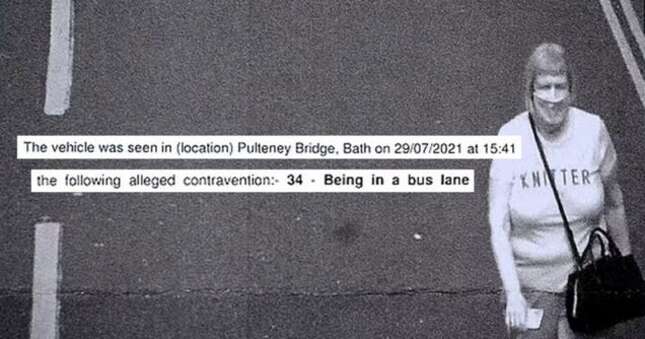 La camisa de esta señora provoca una surrealista multa de tráfico