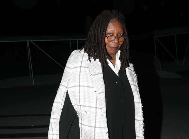Image for article titled Whoopi Goldberg Addresses Menopause in New Graphic Novel