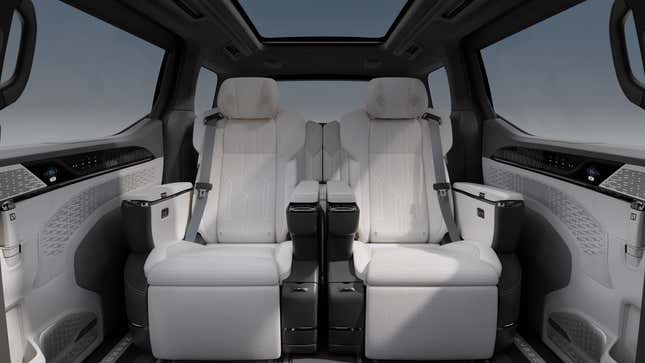 Image for article titled The Zeekr 009 Is An EV Minivan With Over 500 Horsepower and More Than a 500-Mile Range