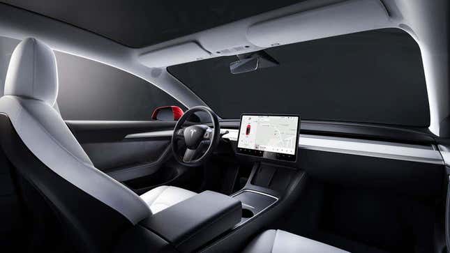 Imagen para el artículo titulado Los botones son más seguros que las pantallas táctiles en los autos, según un estudio