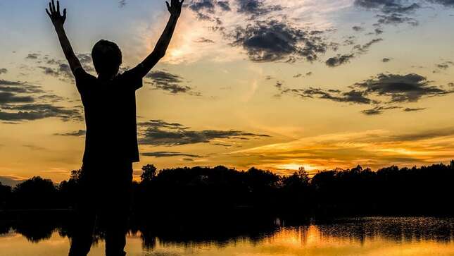 Estos van a ser los mejores años de tu vida, según un macro estudio a personas mayores