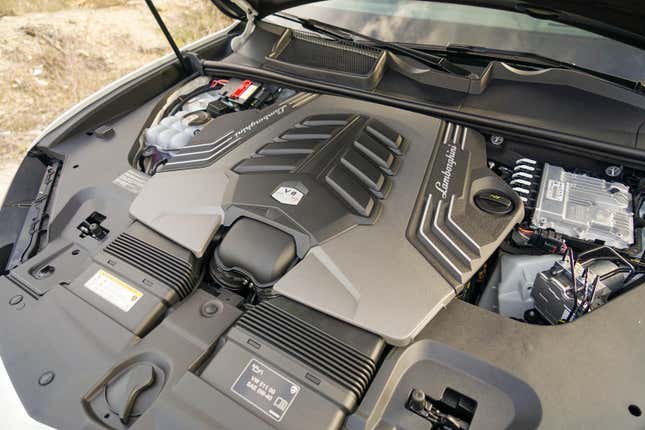 The engine compartment of the 2023 Lamborghini Urus Performante