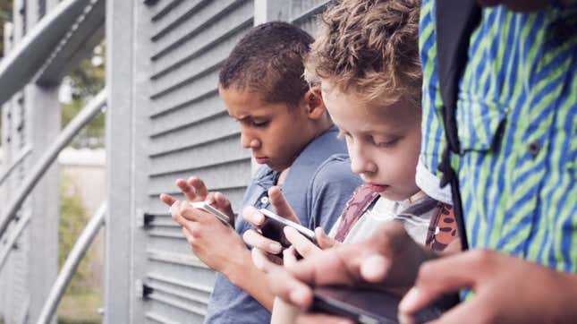 Image for article titled Too Many Studies on Teen Social Media Use Only Look at White Kids