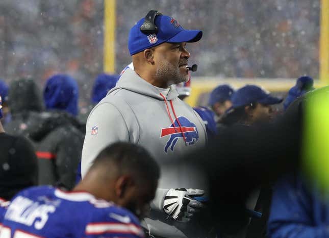 Eric Washington, senior defensive assistant/defensive line coach on the sidelines with the players during their playoff game against the Bengals in Orchard Park on Jan. 22. Bills Asst Coach Eric Washington