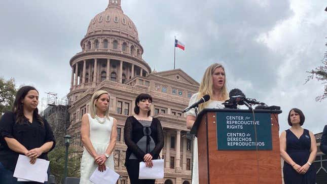 Image for article titled Texas Judge Sides With Women Plaintiffs, Temporarily Blocks State Abortion Bans