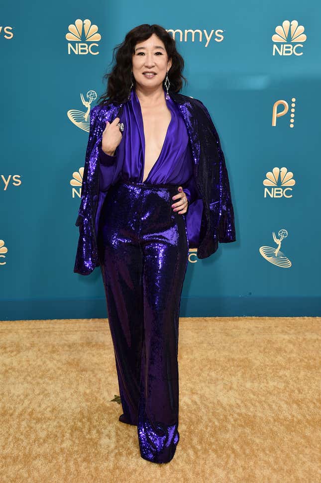 Image for article titled 2022 Emmys Red Carpet: a &#39;Kick Me&#39; Sign, Women in Suits, and Cut-Outs Galore
