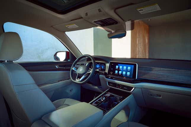 Image for article titled Volkswagen Reveals Newly Refreshed 2024 Atlas, Atlas Cross Sport Crossovers