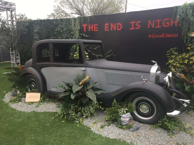 Image for article titled Amazon is flexing its marketing muscle for Neil Gaiman’s “Good Omens”