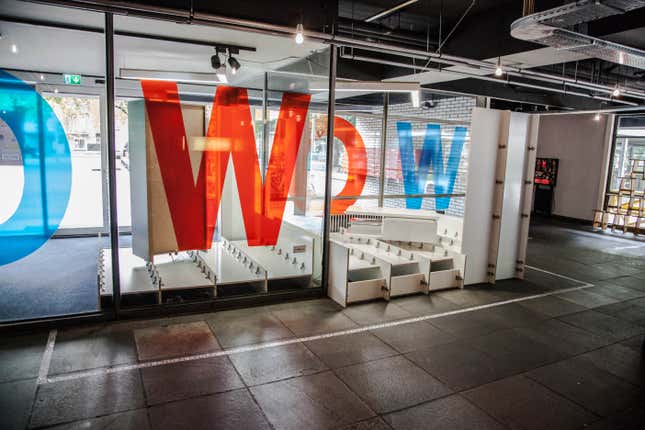 An exhibition by artist Vincent Knopper at WOW.