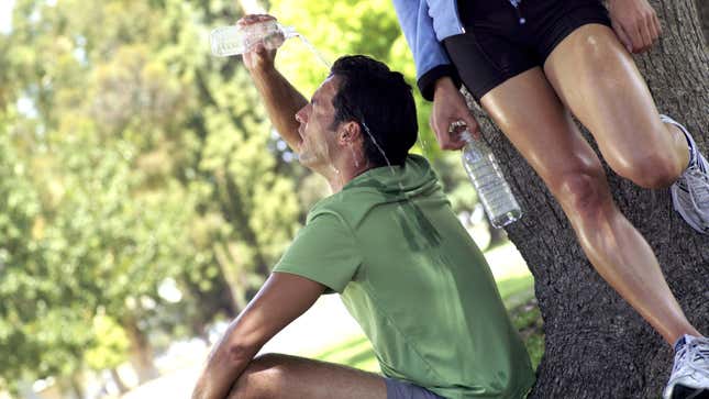 Image for article titled Know the Difference Between Heat Exhaustion and Heat Stroke