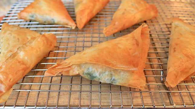 Image for article titled Make These Spanakopita Pockets for Your Next Snack Dinner
