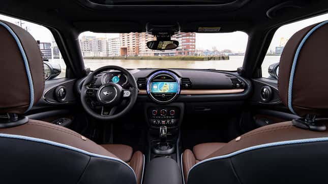 An image of the Mini Clubman Final Edition interior.