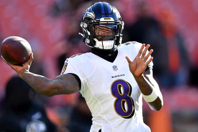 Man tries to argue what Lamar Jackson's signature looks like… with