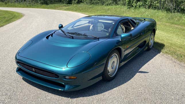 Image for article titled A Legendary Jaguar XJ220 Is For Sale In A Splendid Shade Of Green