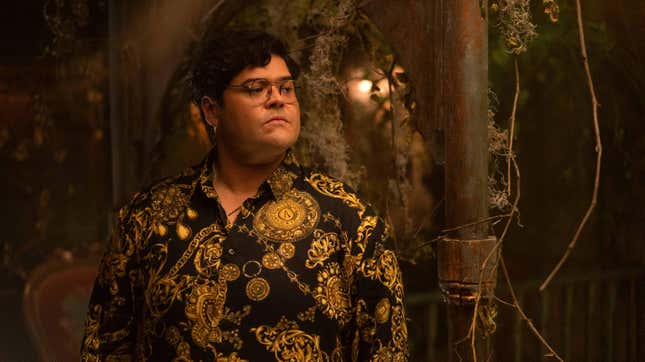 Pictured: Guillermo, Guillermo’s Versace shirt