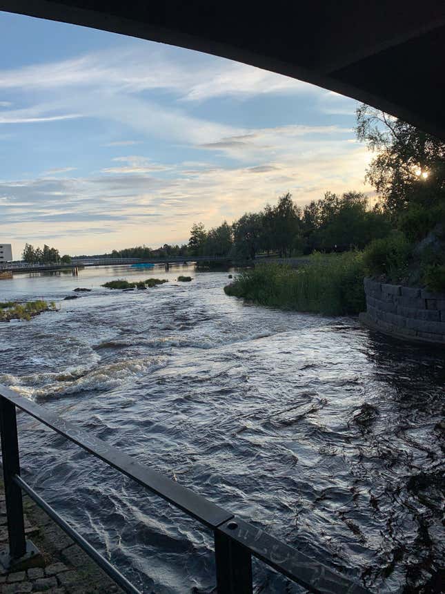 Image for article titled Nokia’s collapse turned a sleepy town in Finland into an internet wonderland