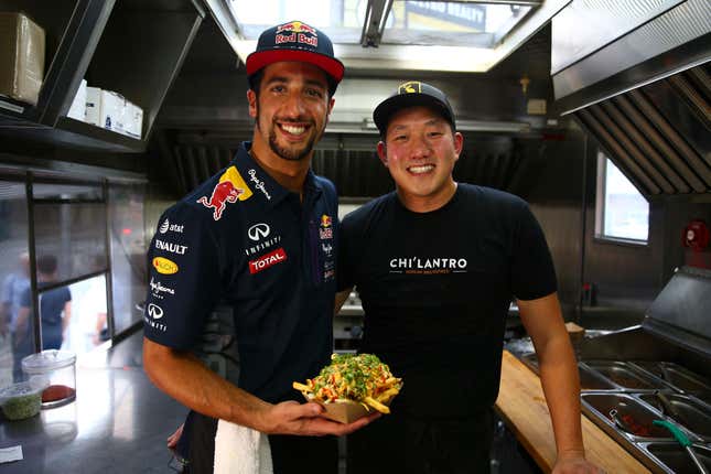 Daniel Ricciardo serves up kimchi fries at Austin’s iconic Chi’lantro food truck in 2015.