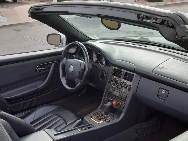 Image for article titled At $11,000, Is This 2002 Mercedes SLK 32 AMG Worth Lightening Your Wallet?