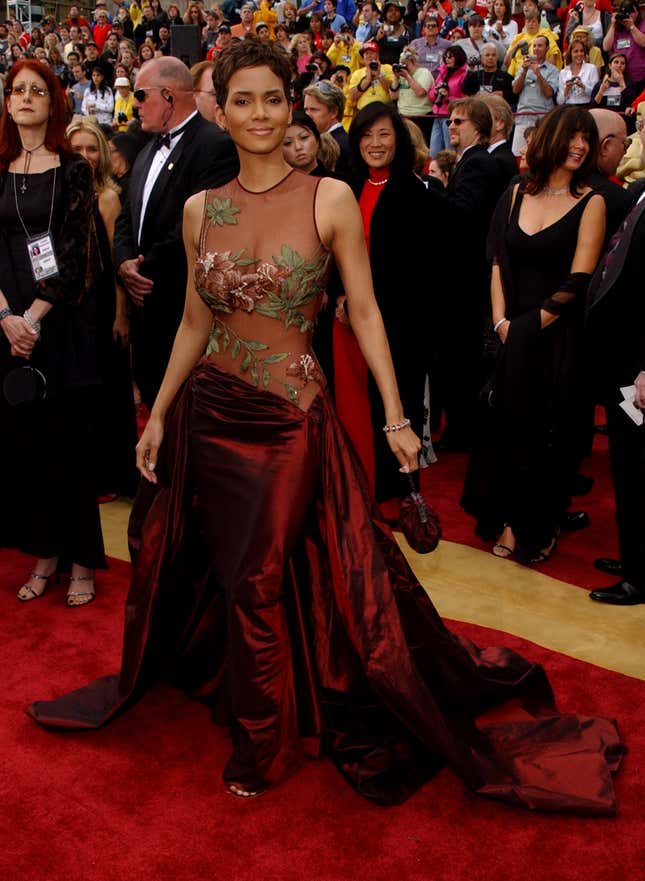 Image for article titled The Most Iconic Black Celebrity Red Carpet Looks of All Time