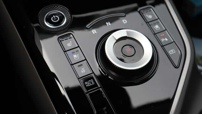 2023 Kia Niro interior