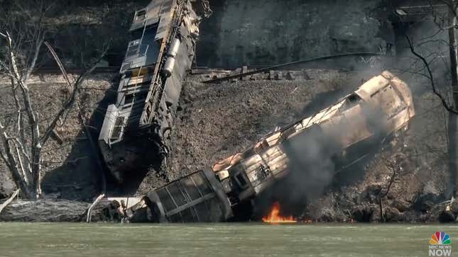 Image for article titled Another Train Derailment Is Destroying a Federally Protected River in West Virginia