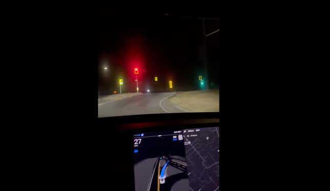 Image for article titled Fired Tesla Employee Posts New Video Of Full Self-Driving Running A Red Light