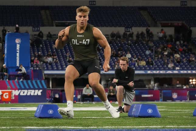Mar 2, 2023; Indianapolis, IN, USA; Iowa defensive lineman Lukas Van Ness (DL47) participates in drills during the NFL Combine at Lucas Oil Stadium.