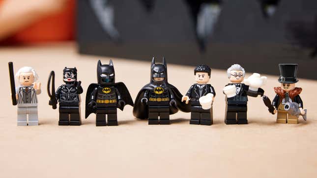 Close-ups of the minifigures included with the Lego Batman Returns Batcave Shadowbox set.