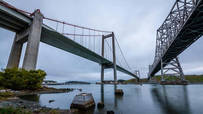 Image for article titled The 15 Longest Suspension Bridges in America