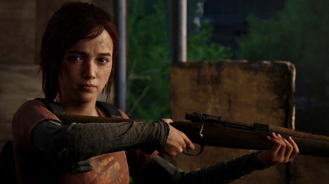 Ellie from the Last of Us holds a rifle.