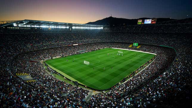 Una foto de un Camp Nou lleno para la final de la Liga de Reyes de Gerard Piqué.