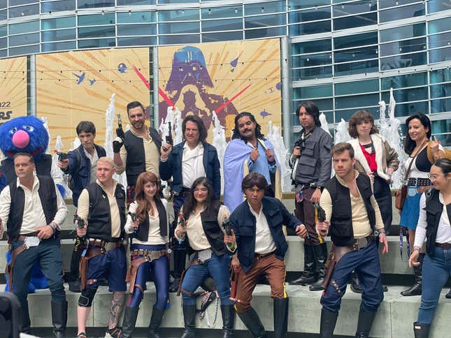 Image for article titled Here&#39;s Some of Star Wars Celebration 2022&#39;s Coolest Cosplay