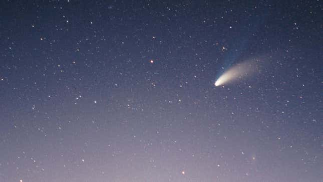 Comet Hale-Bopp as observed from Earth in 1997. The newly detected object could be even larger than Hale-Bopp, but it likely won’t be visible to the unaided eye. 