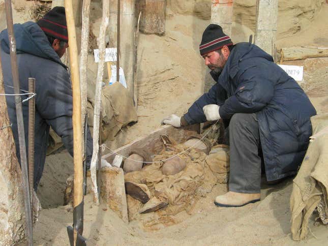 Excavación en el cementerio Xiaohe.