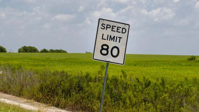 Image for article titled North Dakota’s Governor Vetoes Highway Speed Limit Increase to 80 MPH