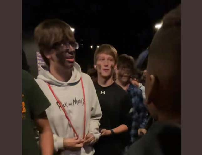 Image for article titled White Teens Spotted at Six Flags in Blackface, Accused of AirDropping Racist Memes