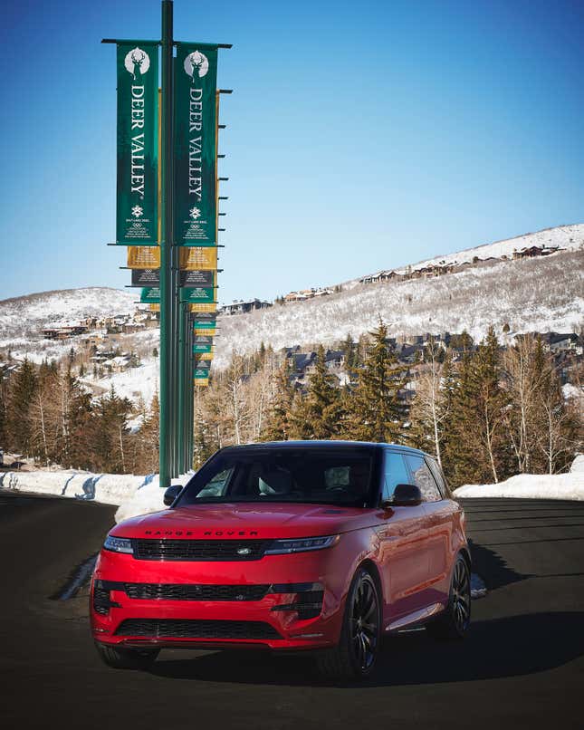 Image for article titled Land Rover Will Sell You a $165,000 Set of Skis and Throw In a Range Rover Sport