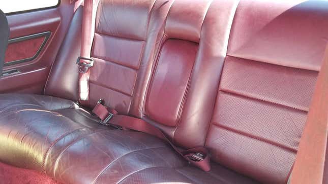 Imagen para el artículo titulado A $2295, ¿podría este Lincoln MK VII LSC de 1990 permitirle conducir con estilo?