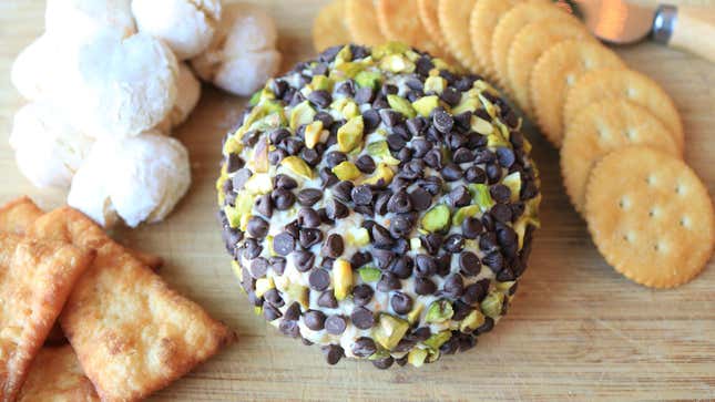 Image for article titled Every Holiday Party Deserves a Dessert Cheeseball
