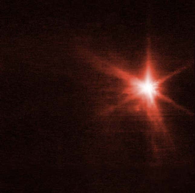 Vista de Webb del sistema Didymos-Dimorphos unas cuatro horas después del impacto de DART
