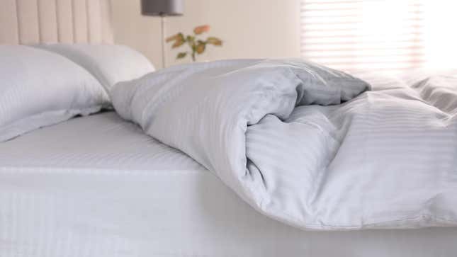 Image for article titled The Two Easiest Ways to Get a Duvet Cover On