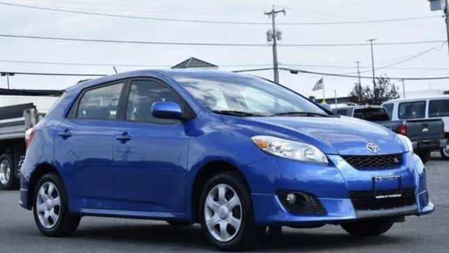 Image for article titled Grandma Needs a Simple, Reliable Car With No Touchscreens! What Car Should She Buy?