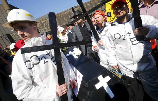 Steel workers in Germany demonstrate for higher wages, April 11, 2016.